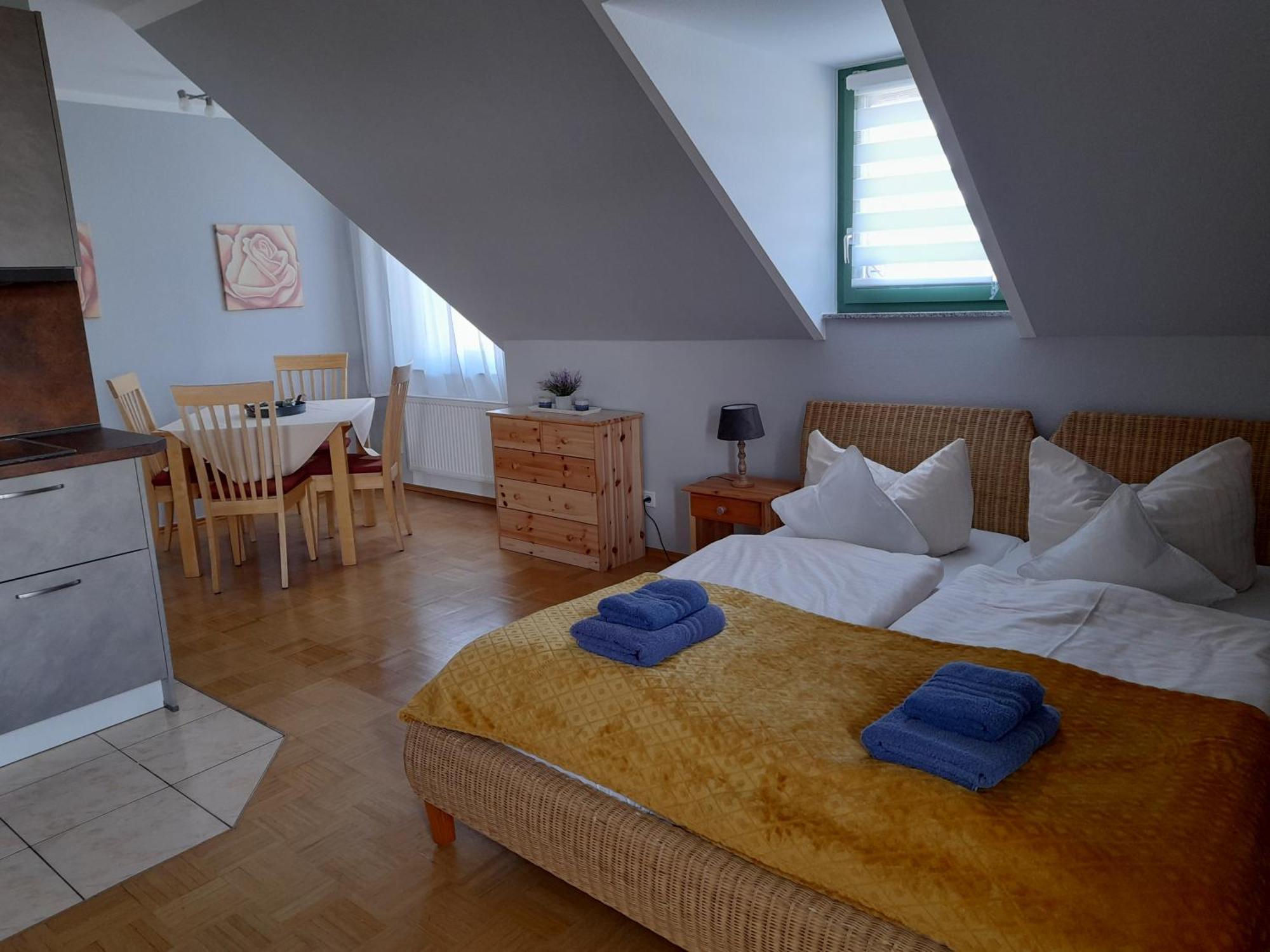 Burghof Ferienwohnungen Goerlitz ภายนอก รูปภาพ